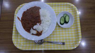 令和7年7月25日　昼食提供（ハヤシライス）・水遊び